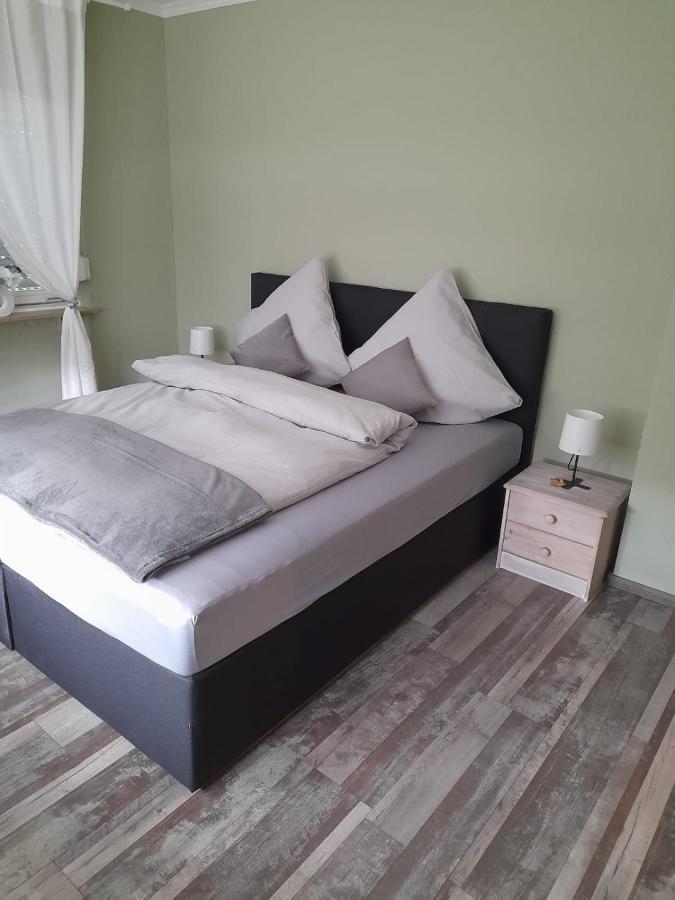 Ferienwohnung Pickel Kottenheim Buitenkant foto